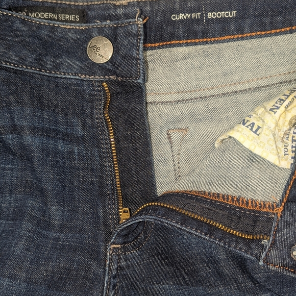 Lee Modern Series Women's Curvy Fit Bootcut Jeans - Picture 7 of 11